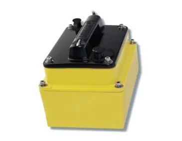 Special Discount Raymarine A66089 M260 In Hull Transducer 1kw W/housing