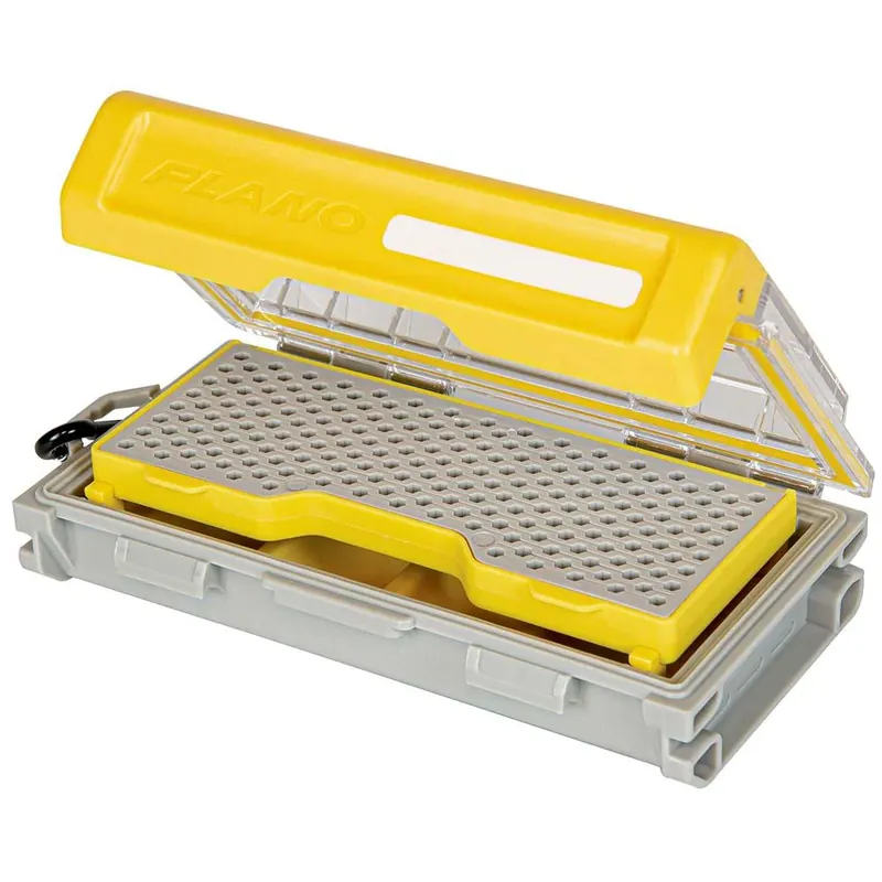 Plano EDGE™ Micro Fly Box Must Have